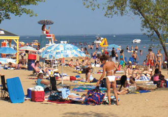 De belles plages où se prélasser au Québec - Magazine Camping Caravaning De belles plages où se prélasser au Québec - Magazine Camping Caravaning
