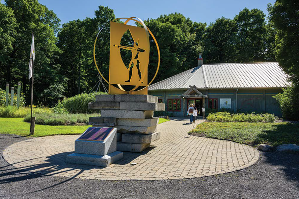 La Maison des peuples autochtones à Mont-Saint-Hilaire permet de mieux comprendre la culture des Premières Nations.. - Camping Caravaning La Maison des peuples autochtones à Mont-Saint-Hilaire permet de mieux comprendre la culture des Premières Nations.. - Camping Caravaning