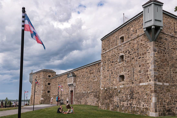Le lieu historique national de Fort-Chambly, à Chambly, offre la possibilité d'une visite enrichissante. - Camping Caravaning Le lieu historique national de Fort-Chambly, à Chambly, offre la possibilité d'une visite enrichissante. - Camping Caravaning